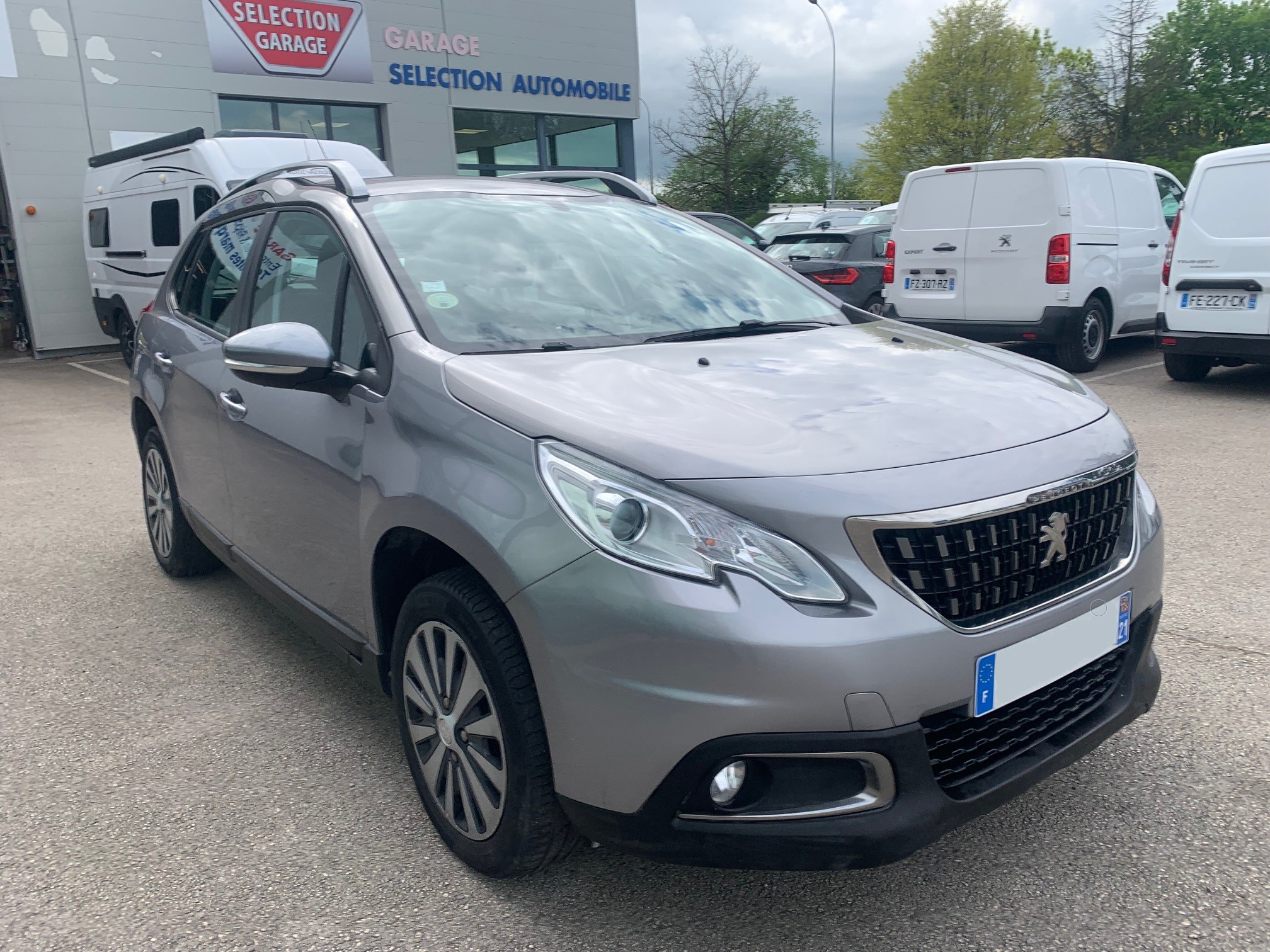 HDI 100 ACTIVE BUSINESS